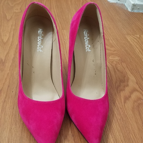 Pink Stiletto - Picture 2 of 2